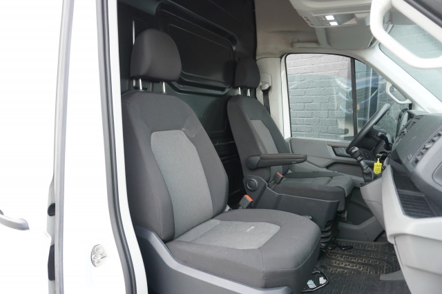 Volkswagen Crafter 2.0 TDI L3H3 140PK EURO 6 - Airco - Cruise - PDC - €19.900,- Excl. Volkswagen Crafter 2.0 TDI L3H3 140PK EURO 6 - Airco - Cruise - PDC - €19.900,- Excl.
