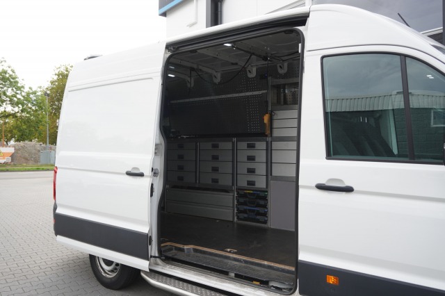 Volkswagen Crafter 2.0 TDI L3H3 140PK EURO 6 - Airco - Cruise - PDC - €19.900,- Excl. Volkswagen Crafter 2.0 TDI L3H3 140PK EURO 6 - Airco - Cruise - PDC - €19.900,- Excl.