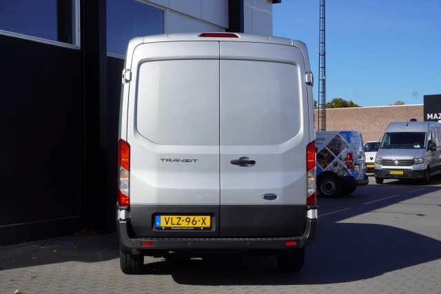 Ford Transit 2.0 TDCI 130PK L2H2 MHEV EURO 6 - Airco - Navi - Cruise - €14.950,- Excl. Ford Transit 2.0 TDCI 130PK L2H2 MHEV EURO 6 - Airco - Navi - Cruise - €14.950,- Excl.