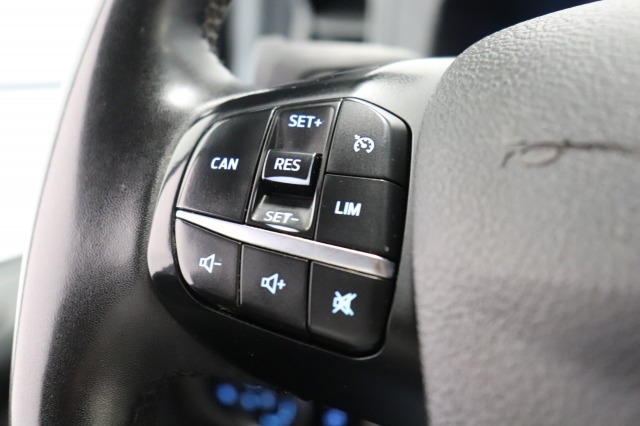 Ford Transit Custom 2.0 TDCI EURO 6 - Airco - Navi - Cruise - € 13.950,- Excl. Ford Transit Custom 2.0 TDCI EURO 6 - Airco - Navi - Cruise - € 13.950,- Excl.
