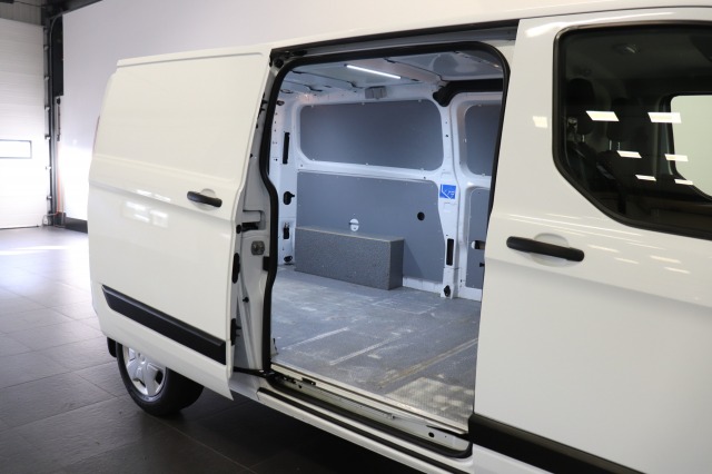 Ford Transit Custom 2.0 TDCI L2 130PK EURO 6 - Airco - Cruise - PDC - €13.950,- Excl.