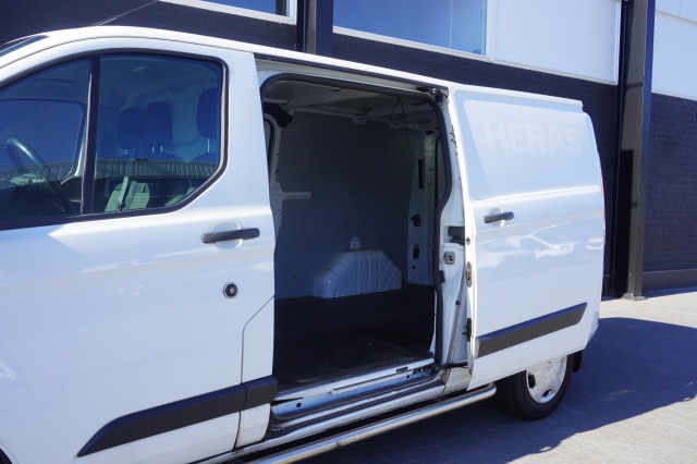 Ford Transit Custom 2.0 TDCI L2 130PK 2x Schuifdeur EURO 6 - Airco - Navi - Cruise - €13.900,- Excl.