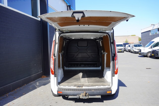 Ford Transit Custom 2.0 TDCI L2 130PK 2x Schuifdeur EURO 6 - Airco - Navi - Cruise - €13.900,- Ford Transit Custom 2.0 TDCI L2 130PK 2x Schuifdeur EURO 6 - Airco - Navi - Cruise - €13.900,-