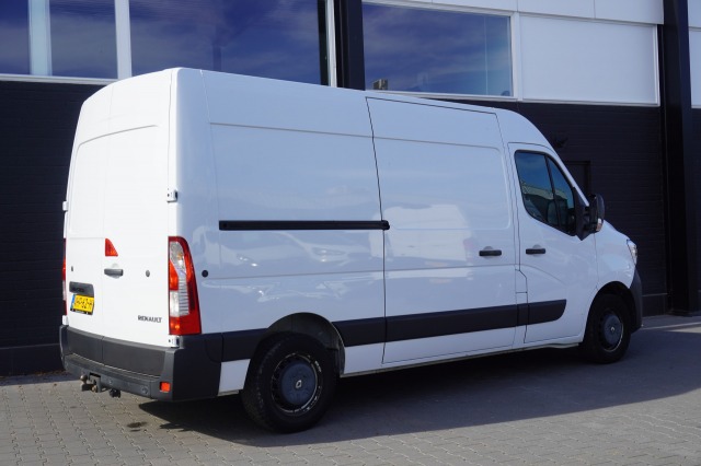 Renault Master 2.3 dCi 150PK L2H2 - Aico - Navi - Cruise - €13.900,-