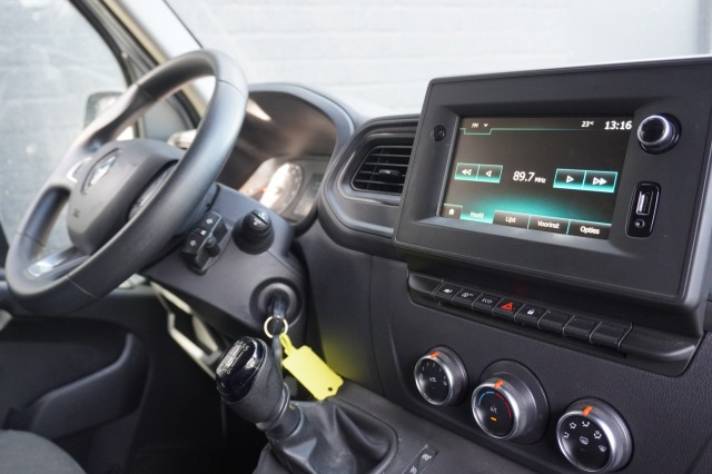 Renault Master 2.3 dCi 150PK L2H2 - Aico - Navi - Cruise - €13.900,-