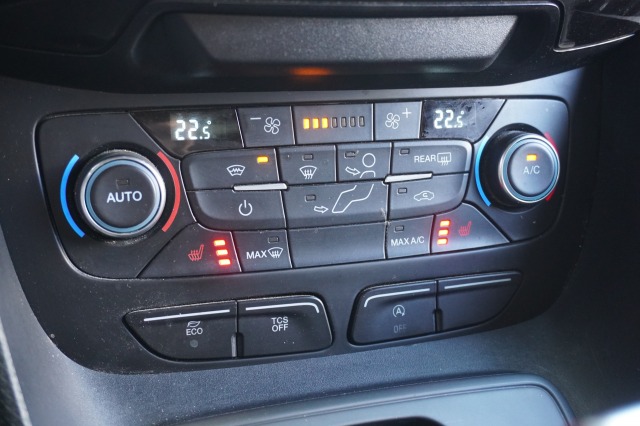 Ford Transit Connect 1.5 EcoBlue 120PK L2 Automaat Limited EURO 6 - AC/Climate - Navi - Cruise - €16.950,- Excl.