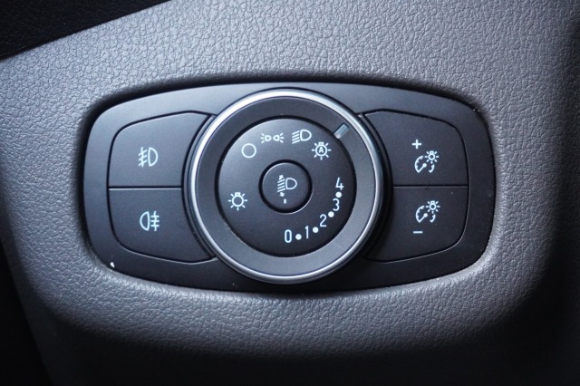 Ford Transit Connect 1.5 EcoBlue 120PK L2 Automaat Limited EURO 6 - AC/Climate - Navi - Cruise - €16.950,- Excl.