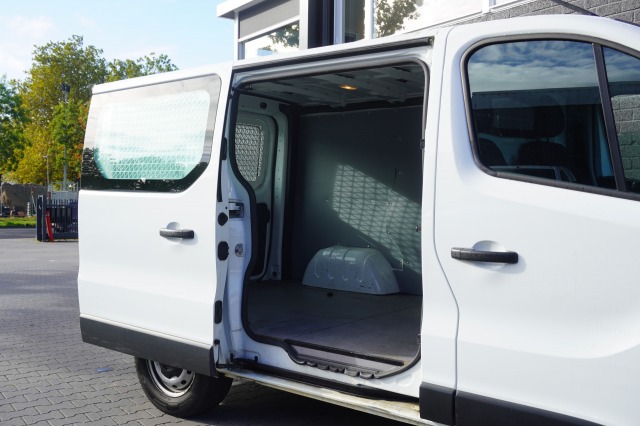 Renault Trafic 2.0 dCi 150PK Automaat EURO 6 - Airco - Navi - Cruise - €20.950,- Excl.