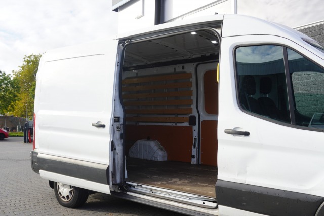 Ford Transit 2.0 TDCI L3H2 EURO 6 - Airco - Cruise - PDC - €15.900,- Excl.