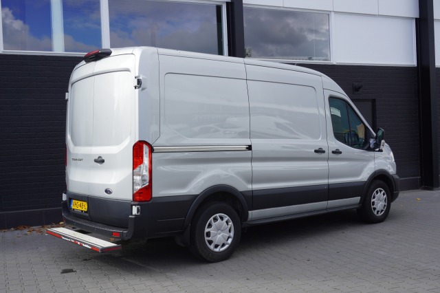 Ford Transit 2.0 TDCI 130PK L2H2 AUTOMAAT EURO 6 - Airco - Navi - Cruise - €21.950,- Excl.