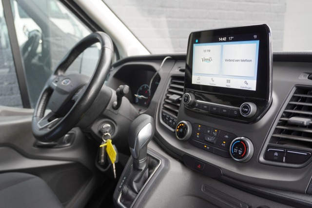 Ford Transit 2.0 TDCI 130PK L2H2 AUTOMAAT EURO 6 - Airco - Navi - Cruise - €21.950,- Excl.