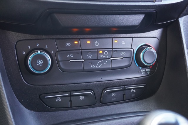Ford Transit Connect 1.5 EcoBlue 100PK L2 EURO 6 - Airco - Carkit - PDC - €10.900,- Excl.
