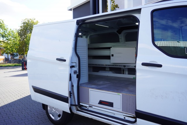Ford Transit Custom 2.0 TDCI 130PK Automaat EURO 6   - Airco - Navi - Cruise - €14.900,- Excl.