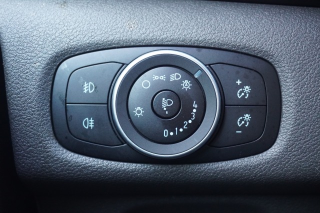 Ford Transit Custom 2.0 TDCI 130PK Automaat EURO 6   - Airco - Navi - Cruise - €14.900,- Excl.