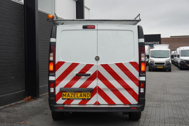 Renault Trafic 2.0 Blue dCi 130PK EURO 6 - Airco - Navi - Cruise - €16.900,- Excl. Renault Trafic 2.0 Blue dCi 130PK EURO 6 - Airco - Navi - Cruise - €16.900,- Excl.