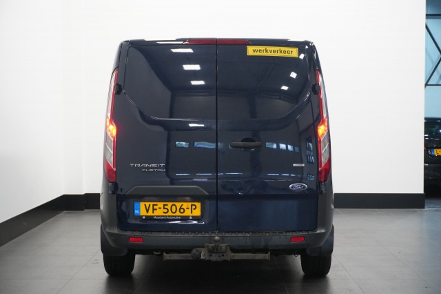 Ford Transit Custom 310 2.2 TDCI L2 - Airco - Cruise - Trekhaak - €3.950,- Ex. BTW Ford Transit Custom 310 2.2 TDCI L2 - Airco - Cruise - Trekhaak - €3.950,- Ex. BTW