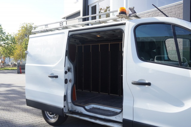 Renault Trafic 2.0 Blue dCi 130PK - Airco - Navi - Cruise - €16.900,- Excl.