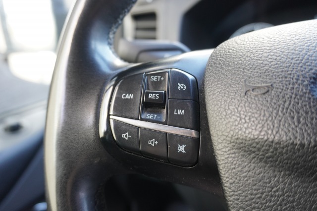 Ford Transit Custom 2.0 TDCI L2 EURO 6 - Airco - Cruise - PDC - €16.900,- Excl. Ford Transit Custom 2.0 TDCI L2 EURO 6 - Airco - Cruise - PDC - €16.900,- Excl.