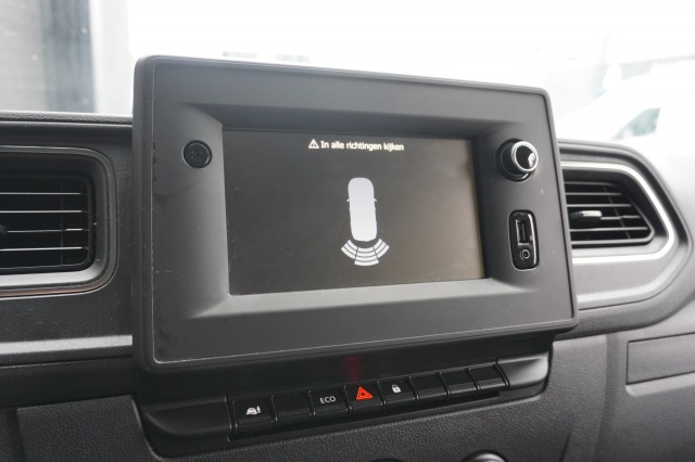 Renault Master 2.3 dCi 135PK L2H2 EURO 6 - Airco - Navi - Cruise - €16.950,- Excl.