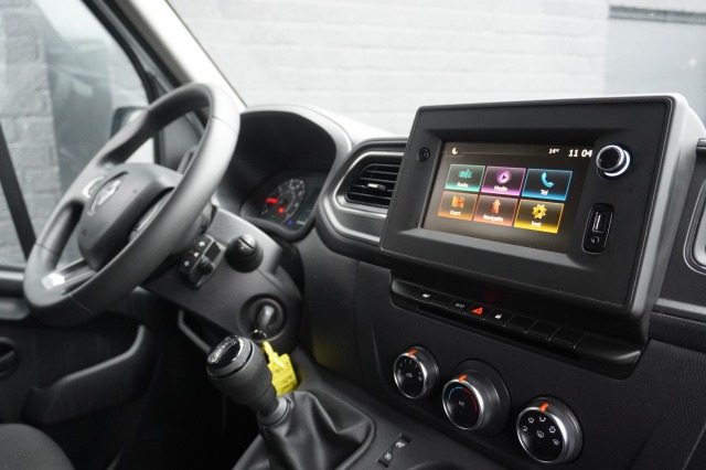 Renault Master 2.3 dCi 135PK L2H2 EURO 6 - Airco - Navi - Cruise - €16.950,- Excl.