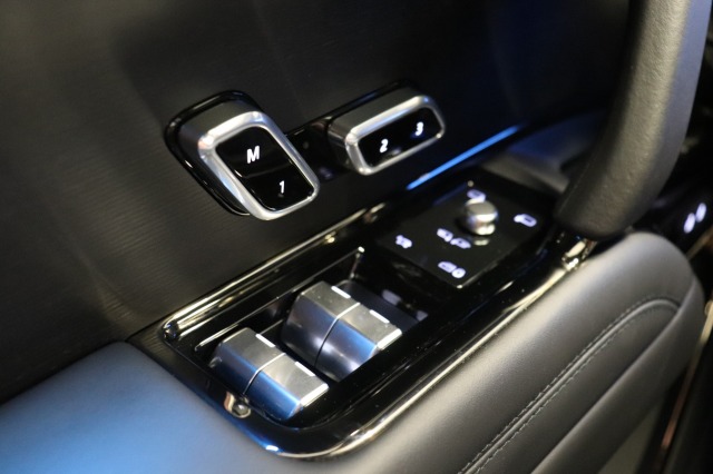 Land Rover Range Rover Sport 3.0 P550e Autobiography Black Pack | Massage | 23'' | 360 Camera | Pano | Meridian 3D | €119.900,- Land Rover Range Rover Sport 3.0 P550e Autobiography Black Pack | Massage | 23'' | 360 Camera | Pano | Meridian 3D | €119.900,-