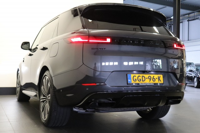 Land Rover Range Rover Sport 3.0 P550e Autobiography Black Pack | Massage | 23'' | 360 Camera | Pano | Meridian 3D | €119.900,- Land Rover Range Rover Sport 3.0 P550e Autobiography Black Pack | Massage | 23'' | 360 Camera | Pano | Meridian 3D | €119.900,-