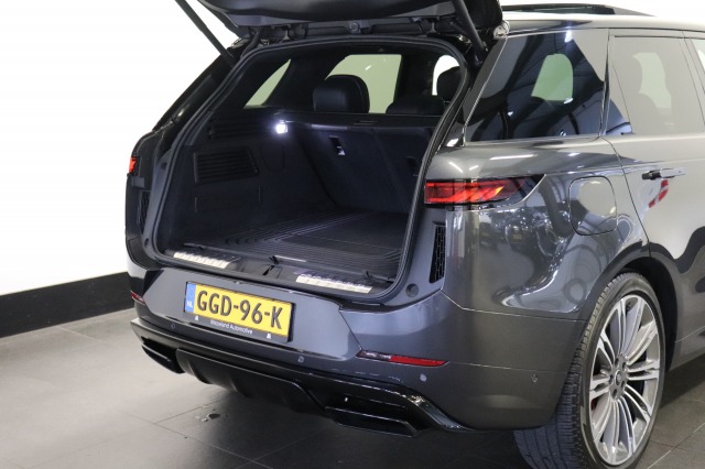 Land Rover Range Rover Sport 3.0 P550e Autobiography Black Pack | Massage | 23'' | 360 Camera | Pano | Meridian 3D | €119.900,- Land Rover Range Rover Sport 3.0 P550e Autobiography Black Pack | Massage | 23'' | 360 Camera | Pano | Meridian 3D | €119.900,-