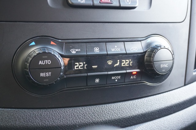 Mercedes-Benz Vito 114 CDI XL EURO 6 - AC/Climate - Navi - Cruise - €13.950,- Excl.