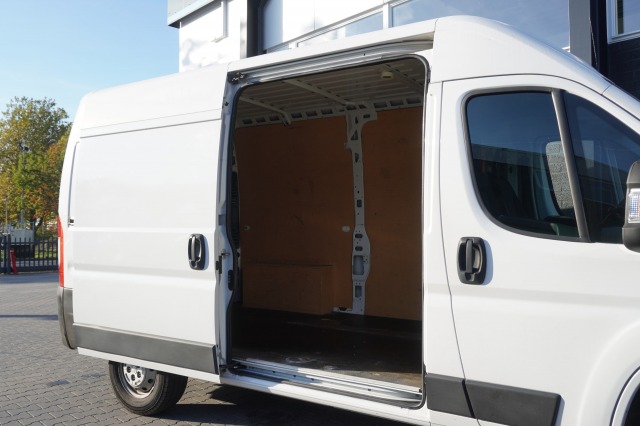 Fiat Ducato 2.3 MultiJet L2H2 140PK EURO 6 - Airco - Navi - Cruise - €14.950,- Excl.