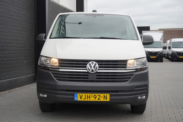 Volkswagen Transporter 2.0 TDI 150PK Automaat EURO 6 - Airco - Cruise - PDC - €22.900,- Excl. Volkswagen Transporter 2.0 TDI 150PK Automaat EURO 6 - Airco - Cruise - PDC - €22.900,- Excl.