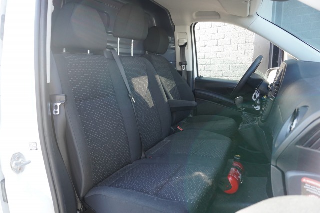Mercedes-Benz Vito 110 CDI XL EURO 6 - Airco - Camera - Carplay - €12.950,- Excl. Mercedes-Benz Vito 110 CDI XL EURO 6 - Airco - Camera - Carplay - €12.950,- Excl.