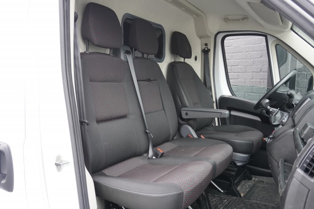 Opel Movano 2.2D 140PK L2H2 EURO 6 - Airco - Navi - Cruise - € 15.900,- Excl. Opel Movano 2.2D 140PK L2H2 EURO 6 - Airco - Navi - Cruise - € 15.900,- Excl.