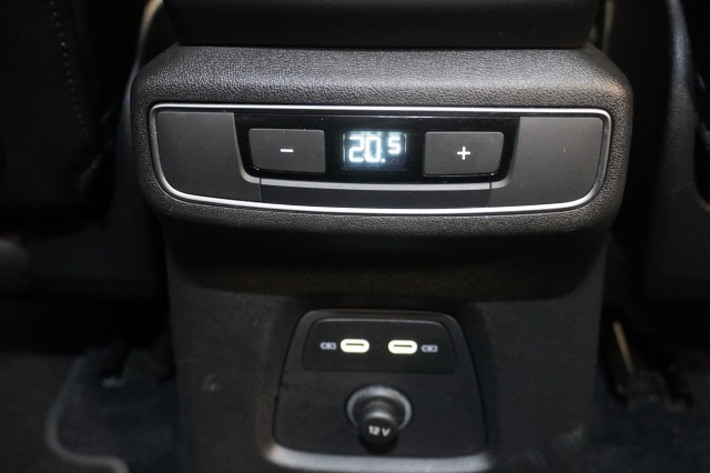 Audi Q4 e-tron 40 Launch edition Advanced S-Line 77 kWh 3 Fasen | Leder | Camera | Warmtepomp | ACC | €31.900,- Incl. BTW