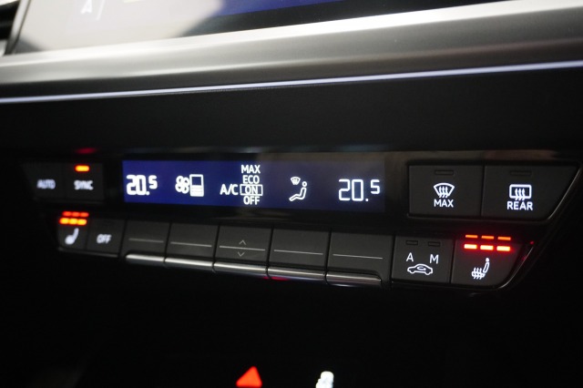 Audi Q4 e-tron 40 Launch edition Advanced S-Line 77 kWh 3 Fasen | Leder | Camera | Warmtepomp | ACC | €31.900,- Incl. BTW