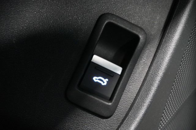 Audi Q4 e-tron 40 Launch edition Advanced S-Line 77 kWh 3 Fasen | Leder | Camera | Warmtepomp | ACC | €31.900,- Incl. BTW