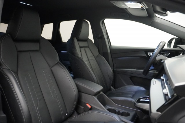Audi Q4 e-tron 40 Launch edition Advanced S-Line 77 kWh 3 Fasen | Leder | Camera | Warmtepomp | ACC | €31.900,- Incl. BTW