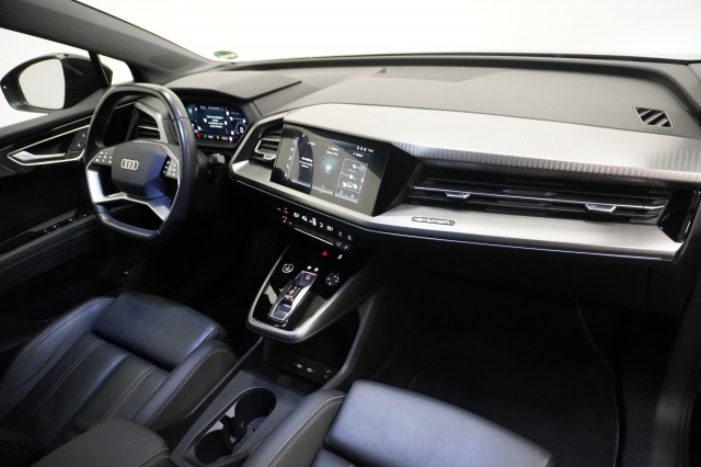 Audi Q4 e-tron 40 Launch edition Advanced S-Line 77 kWh 3 Fasen | Leder | Camera | Warmtepomp | ACC | €31.900,- Incl. BTW