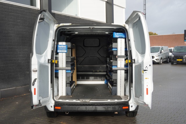Ford Transit Custom 1.0 EcoBoost Hybride Benzine Automaat EURO 6 - Airco - Navi - Cruise - €20.950,- Excl. Ford Transit Custom 1.0 EcoBoost Hybride Benzine Automaat EURO 6 - Airco - Navi - Cruise - €20.950,- Excl.