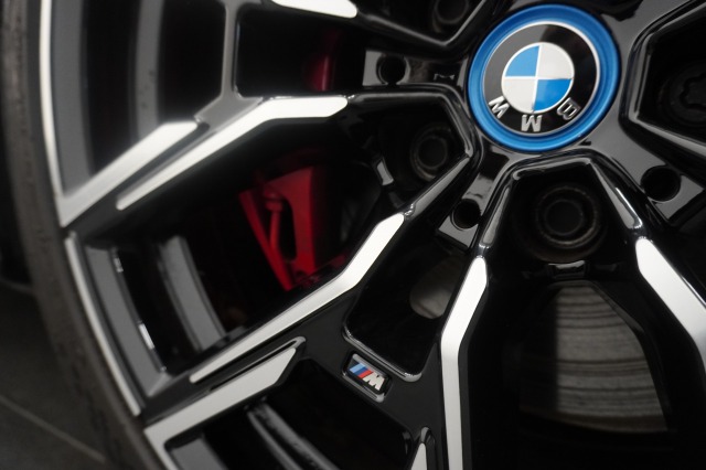 BMW i4 eDrive40 M-Sport High Executive 84 kWh 3 fasen | Laser | Head-up | Leder | Camera | €34.900,- incl. BTW BMW i4 eDrive40 M-Sport High Executive 84 kWh 3 fasen | Laser | Head-up | Leder | Camera | €34.900,- incl. BTW