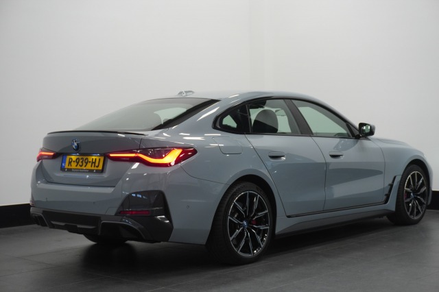 BMW i4 eDrive40 M-Sport High Executive 84 kWh 3 fasen | Laser | Head-up | Leder | Camera | €34.900,- incl. BTW