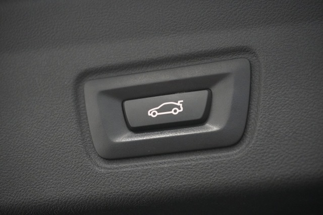 BMW i4 eDrive40 M-Sport High Executive 84 kWh 3 fasen | Laser | Head-up | Leder | Camera | €34.900,- incl. BTW BMW i4 eDrive40 M-Sport High Executive 84 kWh 3 fasen | Laser | Head-up | Leder | Camera | €34.900,- incl. BTW