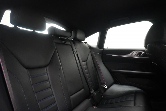 BMW i4 eDrive40 M-Sport High Executive 84 kWh 3 fasen | Laser | Head-up | Leder | Camera | €34.900,- incl. BTW BMW i4 eDrive40 M-Sport High Executive 84 kWh 3 fasen | Laser | Head-up | Leder | Camera | €34.900,- incl. BTW