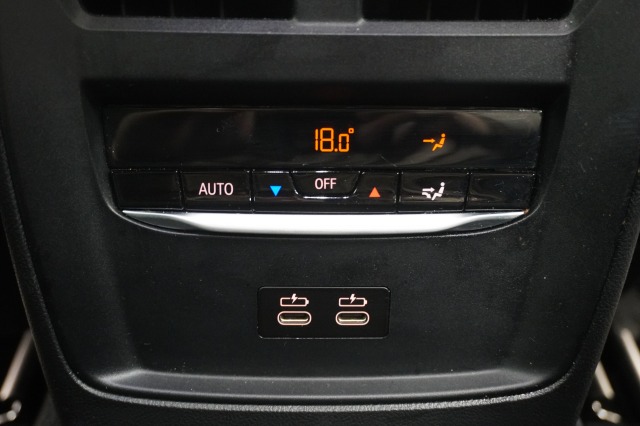 BMW i4 eDrive40 M-Sport High Executive 84 kWh 3 fasen | Laser | Head-up | Leder | Camera | €34.900,- incl. BTW BMW i4 eDrive40 M-Sport High Executive 84 kWh 3 fasen | Laser | Head-up | Leder | Camera | €34.900,- incl. BTW